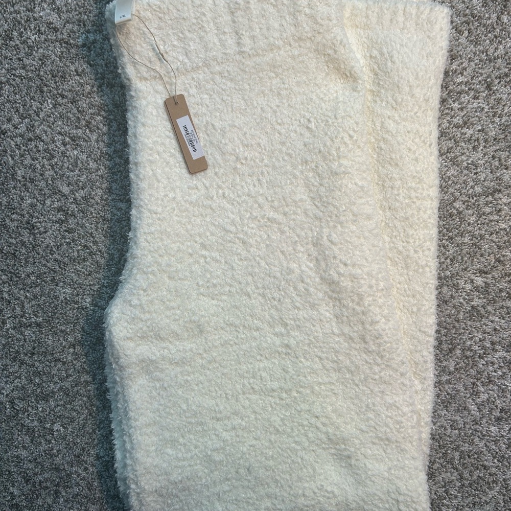 SKIMS Cozy White Boulce Pants NWT - Picture 4 of 9